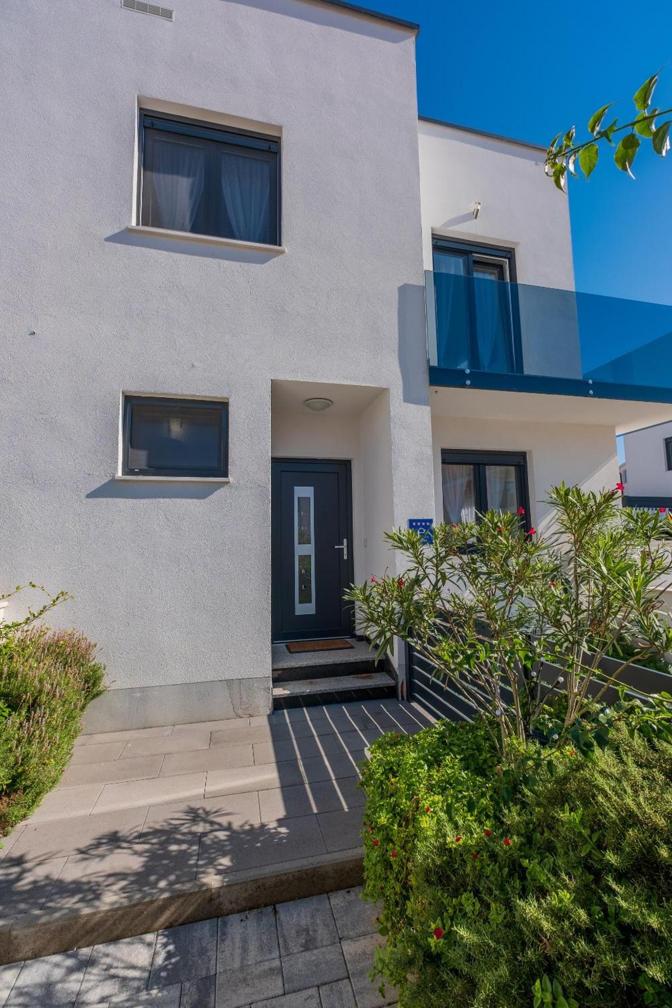 Villa Essenza - Luksuzne Kuce Za Odmor Vodice